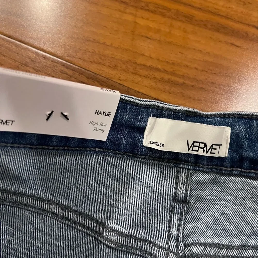 Vervet Flying Monkey jeans NWT